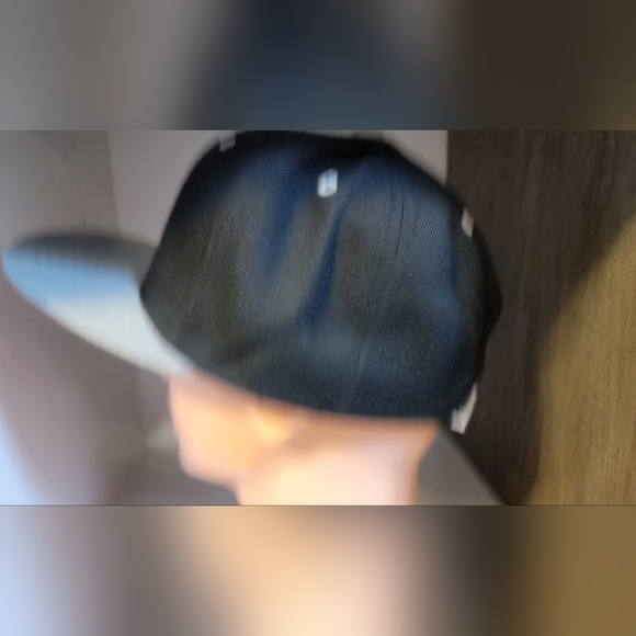 BNWT Neff Adjustable Snapback Hat - Picture 5 of 5